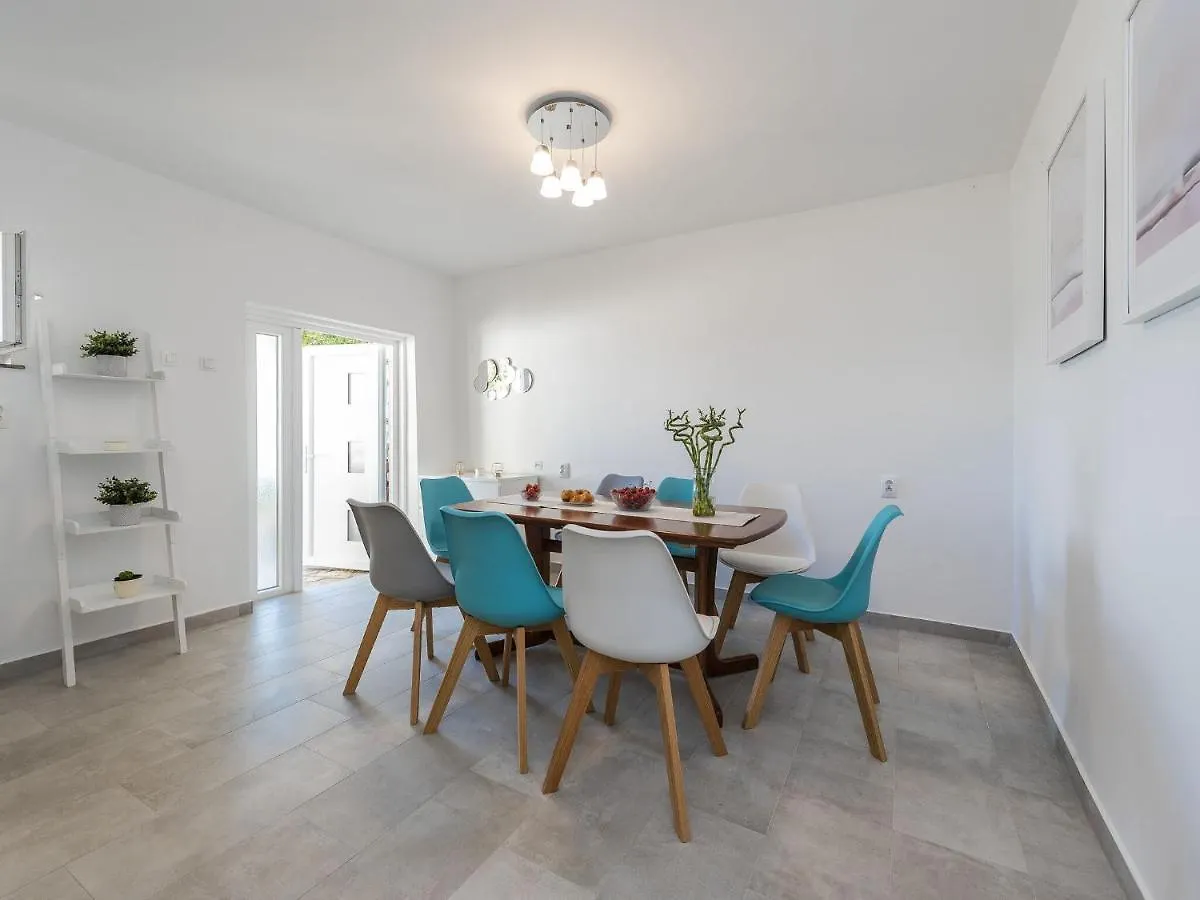 Modern Villa In Maslenica With Swimming Pool 0*,  Kroatien