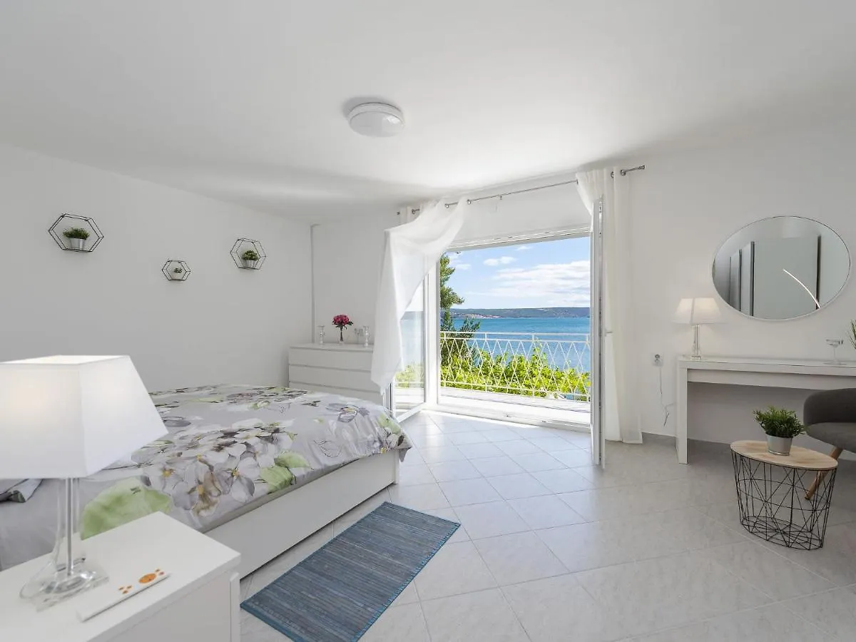 Modern Villa In Maslenica With Swimming Pool