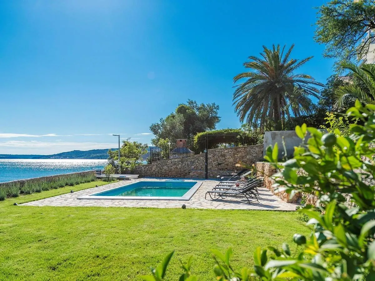 Modern Villa In Maslenica With Swimming Pool